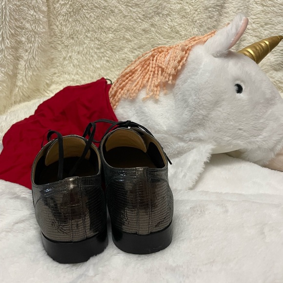 Christian Louboutin size 38 lace up oxfords metallic embossed leather - Picture 7 of 16